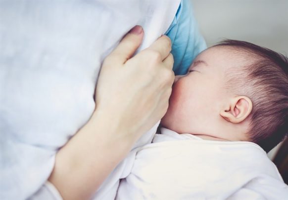 شیردهی به نوزاد در دوران بارداری